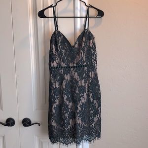 Green lace Tobi dress size medium